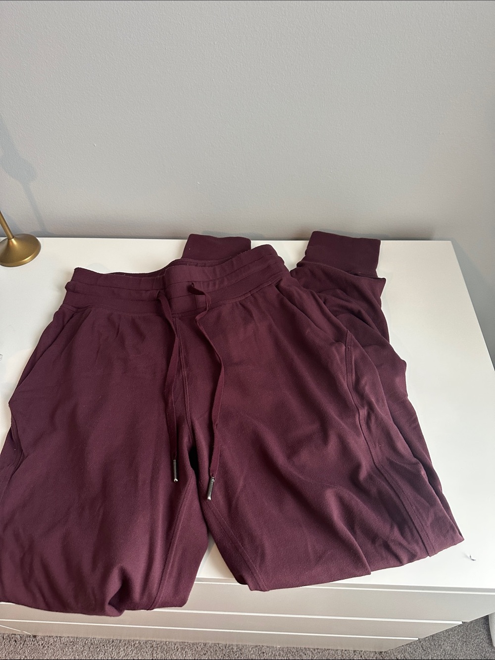 Women's Drawstring Jogger Pants in Burgundy
